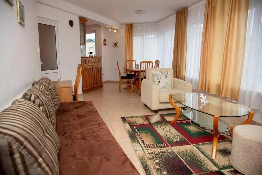 Apartment Convenient 1-Bedroom Flat Next To Harmanite Beach Sozopol
