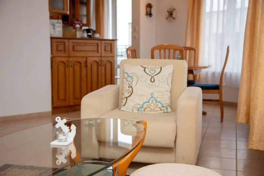 Convenient 1-Bedroom Flat Next To Harmanite Beach Sozopol Bulgaria