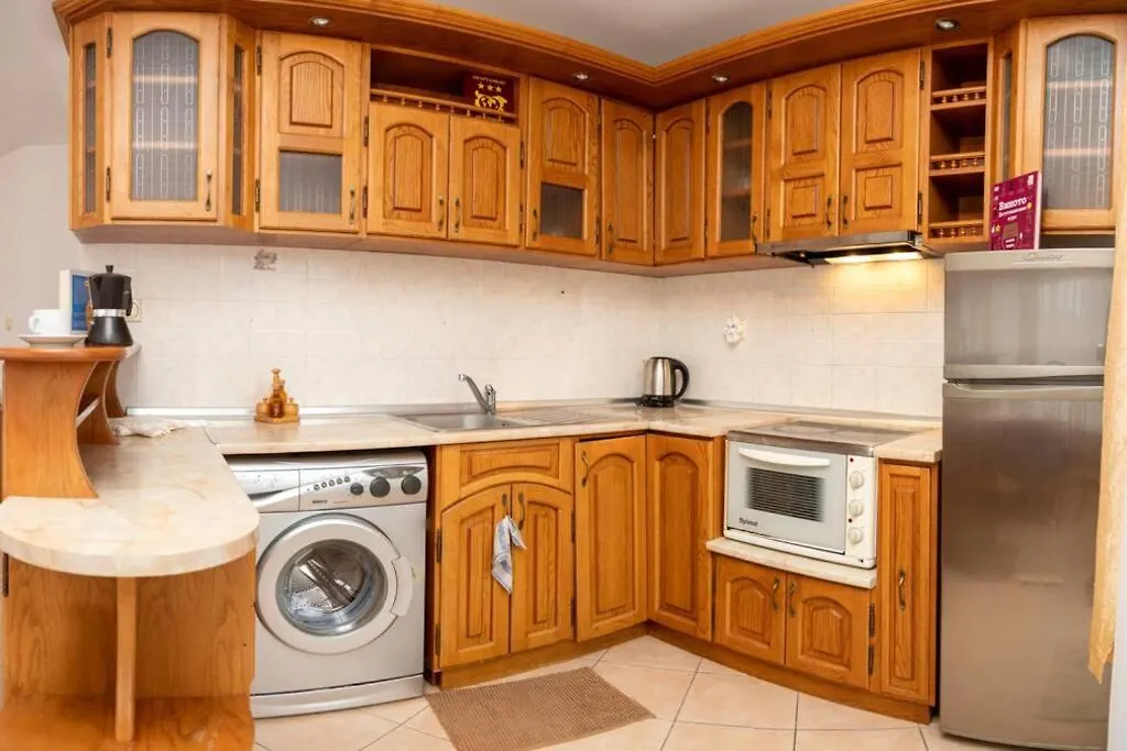 Convenient 1-Bedroom Flat Next To Harmanite Beach Sozopol 0*,